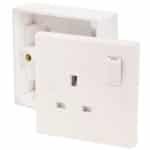 Enkele Lichtschakelaar met 13A Stopcontact en Opbouwdoos - Compleet Elektrisch Schakelmateriaal