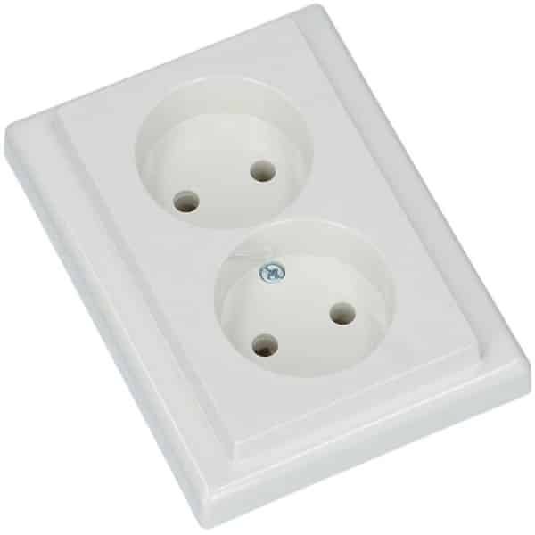 ABB Busch-Jaeger Alpha Wandcontactdoos (schakelmateriaal) ABB Busch-Jaeger Alpha Wandcontactdoos (schakelmateriaal)